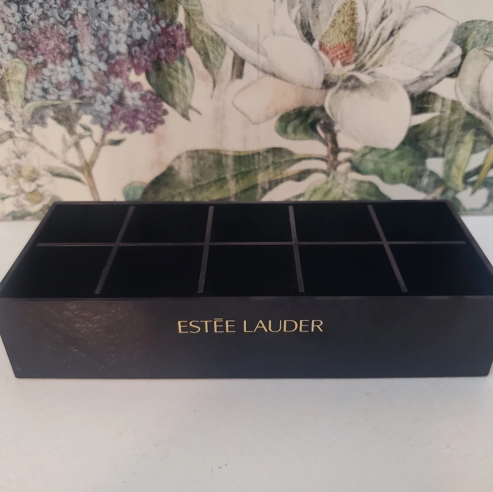 Lipstic Organizer & Rebellious Rose 420 Lipstick Estee Lauder